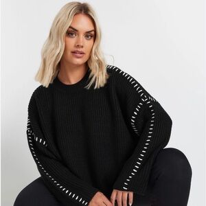 Evereve Black Knit sweater Top with White Accents 
Brand New ⭐️⭐️